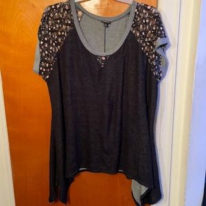 Sharkbite black/gray blouse with lace sections